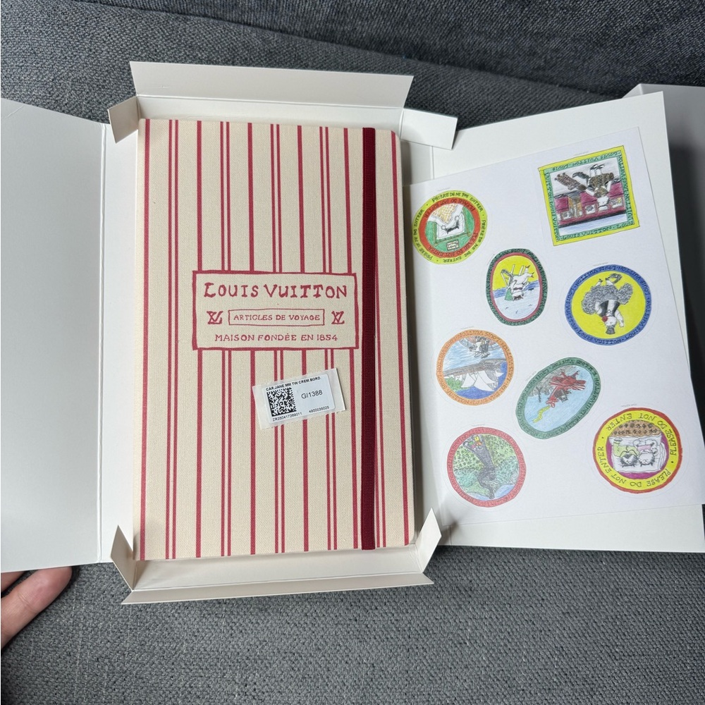 Louis Vuitton Jane notebook catogram Grace Coddington